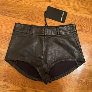 LAMARQUE 100% Leather Annaise Short in Black
